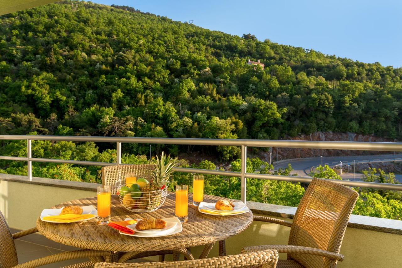 Apartment Maja Opatija With Free Private Parking And Lovely Sea View Terrace Exteriér fotografie