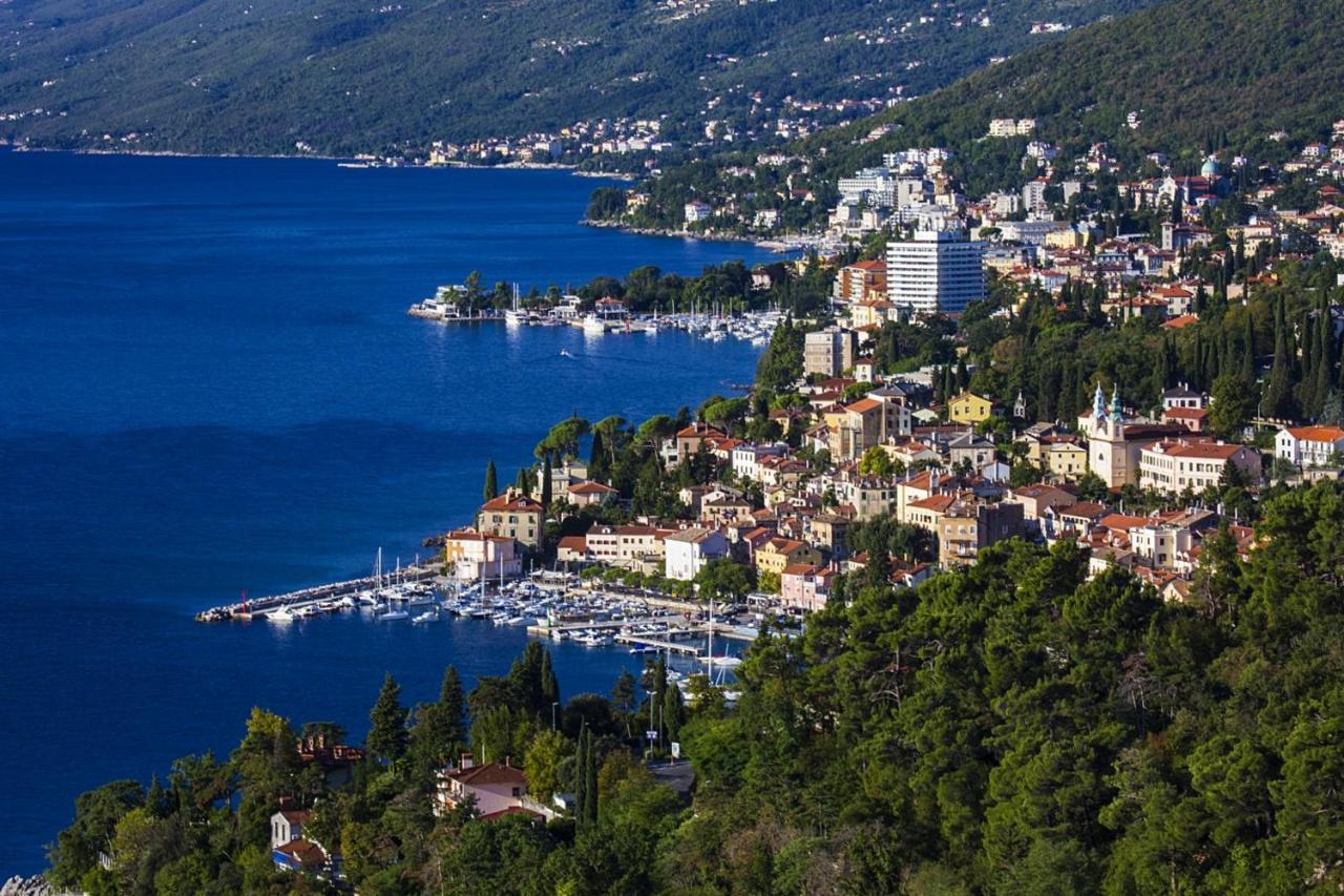 Apartment Maja Opatija With Free Private Parking And Lovely Sea View Terrace Exteriér fotografie