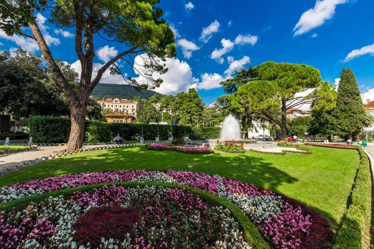 Apartment Maja Opatija With Free Private Parking And Lovely Sea View Terrace Exteriér fotografie